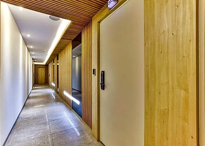 Eco Hotel 2*